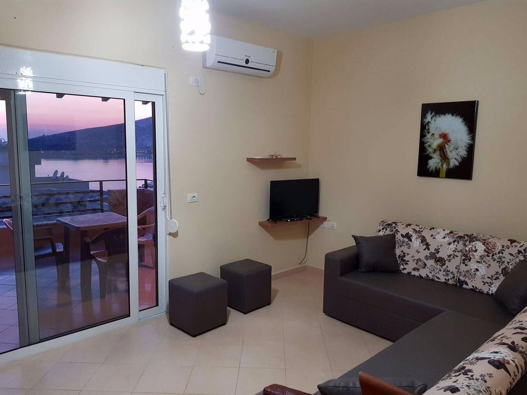 Appartement Jon'S Penthouse à Saranda Extérieur photo